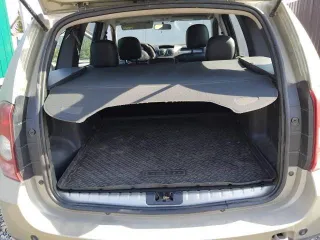 Renault Duster, 2013 года, 90 лс, 259000 км, полный привод, VIN X7LHSRDVN48895076. Автомобиль на ходу, коробка механика. Расход масла и соляры большой. Необходимо выполнить ремонтные работы ходовой передней части. Салон грязный, под накидками все в пятнах. Горит лампочка свечей накаливания. Бампер…