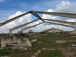 Объекты недвижимости, 23 215 кв.м, Республика Крым, Симферопольский район. Объекты недвижимого имущества с расположенным под ними земельным участком, по адресу: Республика Крым, Симферопольский район, с. Колодезное, ул. Мичурина, д. 1 б, а именно: 1) объект незавершенного строительства, площадью…