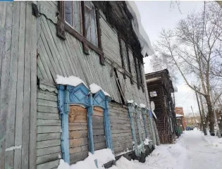Нежилое здание 204,9 кв.м с земельным участком 626,0 кв.м, Томская область Нежилое здание площадью 204,9 кв. м, расположенное по адресу: Томская область, г. Томск, ул. Шишкова, д. 27, с отчуждаемым земельным участком площадью 626,0 кв. м, занимаемым указанным зданием и необходимым для его…