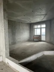 Квартира 129,4 кв.м, жилое помещение (квартира), площадь 129,4 кв. м, этаж № 6, кадастровый номер: 50:04:0010502:1097, Московская область, муниципальный округ Дмитровский, г. Дмитров, ул. Подлипичье, д. 6, кв. 17. Ограничение (обременение): ипотека в пользу ПАО M2M Private Bank; в квартире…