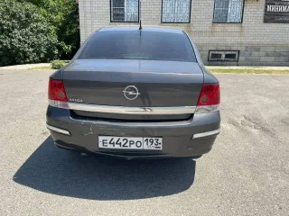 Opel Astra 2010 года, 115 л.с. Легковой автомобиль марки OPEL, модель Astra, год выпуска 2010г., кузов № W0L0AHL69BG017530, идентификационный номер (VIN) W0L0AHL69BG017530