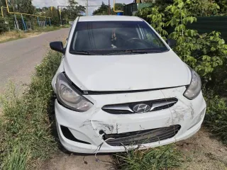 Hyundai Solaris, 2013 года, 123 лс, 290000 км. Легковой автомобиль: Hyundai Solaris, VIN: Z94CT41DADR215967, год изготовления: 2013 г.в., цвет: белый, г/н У443ХК72