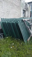 Периметральное ограждение, евроштакетник, 187 п.м. Цвет "зеленый мох". Состоит из: секций в форме арки (1,5*2,5) 71 шт., калитки (1*1,4), распашных ворот полимер (6*1,4), калитки металлокаркасной (1,4*1).