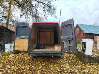 ГАЗ 2705 2012 года выпуска, VIN X96270500C0721745, двигатель 2 997 см³. Состояние удовлетворительное, имеются неполадки с кулисой коробки передач, заводится сложно, не с первого раза, сел аккумулятор. Автомобиль не эксплуатируется.