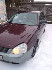 LADA Priora (217030) 2008 года выпуска, VIN: XTA21703080130702. Цвет кузова: Темно-Вишневый. Объем двигателя: 4596 см³, тип: легковой. Пробег: 390817 км. Находится в залоге у ПАО «Совкомбанк».