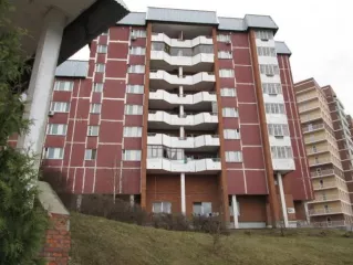 Жилое помещение площадью 41.9 кв. м, кадастровый номер 50:60:0000000:8473 по адресу Московская область, г. Пущино, мкр. Д, д. 12, кв. 41. Без осмотра, заняты третьими лицами по договору коммерческого найма, возможно зарегистрированы лица. Управляющий не гарантирует отсутствие ограничений во время…