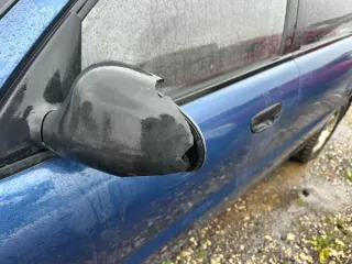 ГАЗ 31105 2007, ZAZ Chance 2011. Автомобиль ГАЗ 31105, 2007 г.в., г/н Н833ТУ33, VIN X9631105071385894; автомобиль ZAZ Chance, 2011 г.в., г/н Е279ТХ33, VIN Y6DTF69Y0B0277917. Цвет серебристый, работоспособность не проверялась, транспортировка осуществлялась с помощью эвакуатора, б/у, документы…