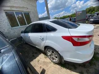 Ford Focus 2012 года, VIN: X9FMXXEEBMCC08836.