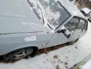 Автомобиль М-2141 1995 года выпуска, государственный номер С324УВ24, VIN XTB214100S0565498. Рабочее состояние и комплектность автомобиля не проверялось. Находится в г. Минусинск, данное имущество обращено в доход государства. Документы и ключи отсутствуют.