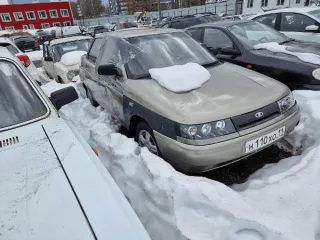 ВАЗ 21103 2000 года, госномер Н110ХО11, VIN: XTA21103010273512. Цвет кузова бежево-стальной с черными ставками. На заднем бампере имеется трещина. Отсутствуют передние боковые стекла на дверцах, проемы закрыты пленкой. Имеется один комплект ключей (11-006224-1). Техническое состояние транспортного…