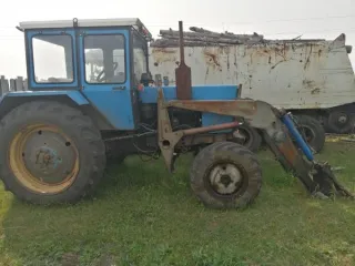 Тракторный прицеп без государственного регистрационного знака; трактор марки «МТЗ-82»