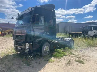 Volvo FH-TRUCK 4X2, 2011 года еще Грузовой тягач седельный, VIN X9PASG0A4BW102192, цвет черный.