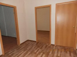 Квартира. Назначение жилое, площадь общая 53,3 кв.м., этаж 4, адрес местонахождения: Московская обл., г. Одинцово, ул. Северная, д. 36, кв. 260, кадастровый номер: 50:20:0030102:1119. Имущество находится в залоге у ООО «УралСибТрейд-МСК» на основании Постановления 10 ААС от 13.02.2025г. дело…