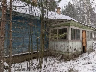 земельный участок площадью 283 кв.м. (кад. номер 35:18:0201009:532) и здания с кадастровым номером 35:18:0201009:310, расположенного по адресу; Вологодская область, Чагодощенский район, п. Чагода, пер. Производственный, д. 9 земельный участок площадью 283 кв.м. (кад. номер 35:18:0201009:532) и…