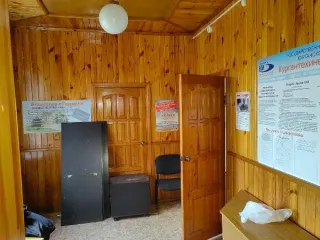 Помещение 123,5 кв. м и земельный участок 476 кв. м в Курганской области, р.п. Каргаполье, ул. Ленина, д. 18. Назначение нежилое, расположено на этаже №01. Кадастровые номера: 45:06:000000:2288 (помещение), 45:06:020118:803 (земельный участок). Категория земель: земли населенных пунктов, вид…