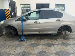 Peugeot 408 2014 года, VIN: Z8T4DNFP0EM020216, госномер Р790УВ58.