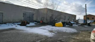 База в Астраханской области, с. Черный Яр, ул. Костякова, д. 9: земельный участок 33499 кв.м и строения. Состав: земельный участок с кадастровым номером 30:11:130201:106 площадью 33499 кв.м; арочное сооружение Ангар, 386 с кадастровым номером 30:11:130201:4074 площадью 491,8 кв.м; благоустройство…