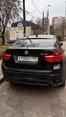 Bmw X6 2010 года, VIN: WBAFG2102BLN92421. Автомобиль не заводится из-за проблем с топливными форсунками. Боковые зеркала - царапины, повреждение лакокрасочного покрытия. Правое переднее крыло - скол, повреждение лакокрасочного покрытия (закрыто пленкой). Правый передний подкрылок - кустарная…
