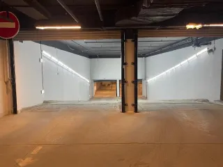 Нежилое помещение 36 кв.м в Москве по адресу: Фестивальная улица, дом 15, корпус 2, м/м 107, 108, общей площадью 36 кв.м на подземном этаже -2 Кадастровые номера: 77:09:0001009:21344, 77:09:0001009:21345