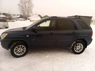 Kia Sportage, 2008 года, 141 лс, 320000 км, полный привод, АКПП Автомобиль марки Kia Sportage 2008 года выпуска, VIN: U6YJE55288L031986, цвет: темно-синий. Автомобиль в техническом состоянии согласно году выпуска. Имеются сколы, вмятины и отслоения лакокрасочного покрытия по автомобилю. Работа…