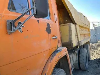 Hyundai HD270 2011 грузовой самосвал, белый, VIN: KMCDB18CPBC054547, госномер: М610АЕ125, документы (СТС, ПТС) в наличии.