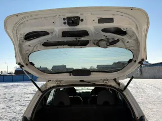Honda Fit 2002 года, 86 лс, 322000 км, АКПП, государственный регистрационный номер: Н518ЕУ14, паспорт транспортного средства: 9905685394 от 07.03.2019, свидетельство о регистрации транспортного средства: 27МХ321341 от 19.04.2018. Примерный пробег 322 000
