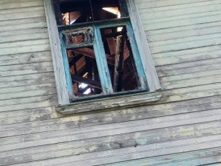 Жилой дом 105,4 кв.м Кикерино Ленинградская область Жилой дом в п. Кикерино, ул. Андреевская д. 4, расположенный на земельном участке площадью 550 кв.м. Жилой дом, общей площадью 105,4 кв.м., с кадастровым номером 47:22:0500019:975, расположенный на земельном участке с кадастровым номером…