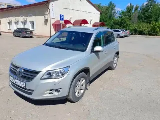 Volkswagen Tiguan, 2010 года, 170 лс, 153000 км, полный привод, АКПП автомобиль «WOLKSWAGEN TIGUAN» 2010 года выпуска, VIN - XW8ZZZ5NZBG105560, номер двигателя CAW 110650 местонахождение автомобиля г. Палласовка Волгоградская область