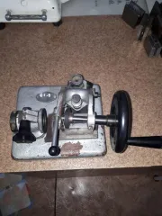 Б/у пресса механические ЭКП-5М. Пресса б/у разукомплектованы: механический однокривошпиндельный-1шт. однокривошпиндельный К-20-1шт. Электроклепальный ЭКП-5М-1шт. (уличное хранение).