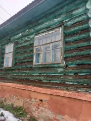 Земельный участок, площадь 4382 +/  3.89 кв.м., кадастровый  условный  номер: 57:05:0460101:22,Жилой дом, площадь 56.9 кв.м., назначение: 57:05:0460101:164, адрес  местонахождение : Россия, м.р н Сосковский, с.п. Алпеевское, п. Алпеевское, д. 90, кадастровый  условный  номер: 57:05:0460101:164