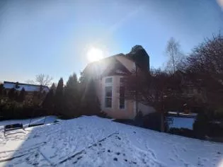 Земельный участок площадью 906 кв. м., расположенный по адресу обл. Московская, р-н Одинцовский, с/о Аксиньинский, с. Аксиньино, уч.29, с/т «Аксиньино», кадастровый номер: 50:20:0050312:53. Жилой дом площадью 819,9 кв. м., расположенный по адресу Московская область, Одинцовский район, Аксиньинский…