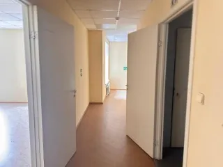 Нежилое помещение 444.9 кв.м, Санкт-Петербург, наб. Петроградская, д. 18, корп. 3, литера В, пом. 24-Н, площадь 444.9 кв.м, назначение: нежилое, наименование: конторское, этаж № 5, кадастровый номер 78:07:0003009:1345. Право собственности подтверждается записью в Едином государственном реестре…