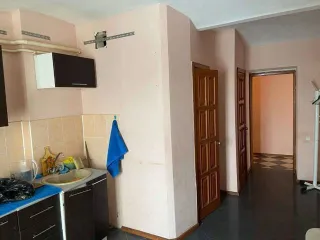 Двухкомнатная квартира, общая площадь 111,4 кв. м, кадастровый номер: 50:58:0010403:1148, расположенная по адресу: Московская область, г. Серпухов, ул. Красный Текстильщик, д. 9, кв.76. Имущество находится в залоге у ПАО  Совкомбанк . В соответствии с пп. 4 п. 1 ст. 352 ГК РФ залог прекращается, а…