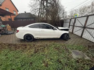 Mercedes-Benz C-Class 2012, 150 лс, 169000 км, АКПП, VIN WDD2043471F959291, машина не на ходу.