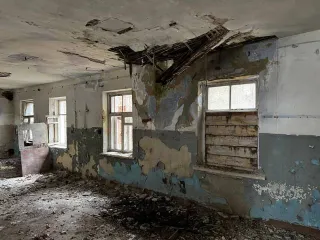 Нежилые здания, общая площадь 931 кв.м., Белоярский р-н, Свердловская область. Имущественный комплекс в Свердловской обл. еще. Имущественный комплекс в Свердловской обл. еще. Здание нежилое, площадь 44 кв.м., назначение: помещение, адрес (местонахождение): Свердловская область, р-н Белоярский, п…