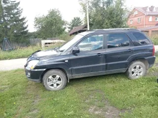 Kia Sportage 2008 года, 141 лс, 270000 км. Тип - автомобиль легковой, модель – KIA Sportage, 2008 г.в. VIN: U6YJE55229L045040. Находится в залоге у ПАО Банк Зенит. Пробег уточнять при осмотре.