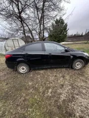 Hyundai Solaris, 2012 года, 123 лс, 400000 км. Транспортное средство - HYUNDAI SOLARIS, 2012 г.в., VIN: Z94CU41DACR137211, гос. рег. знак: У314ТР33, модель, номер двигателя: G4FC, CW056758, мощность (кВт/л.с.): 90.0/123.0, рабочий объём двигателя (см3): 1591, цвет кузова (кабины): ЧЕРНЫЙ, масса в…