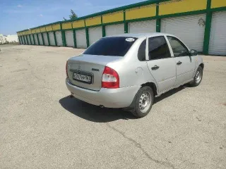 Lada Kalina 2007 80,9 лс 150300 км ВАЗ11183 2007 г.в. идентификационный номер (VIN) XTA11183080127402 мощность двигателя 80,9 л.с. (59,5 кВт) цвет – Серебристый г/н Е247УР163
