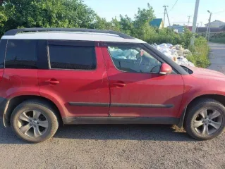 Skoda Yeti 2012 года, 122 лс, 258000 км, VIN TMBJJ45L4D6030746, кузов № TMBJJ45L4D6030746, цвет — Красный, год выпуска - 2012.