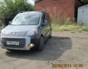 PEUGEOT PARTNER, 
2011 года выпуска, 
ГРЗ Р993ХВ55, 
(VIN) VF37J5FS0BJ751242, 
кузов № VF37J5FS0BJ751242, 
Мощность двигателя (кВт/л.с.): 88,3/120,0, 
Объем двигателя (куб.см): 1598, 
Цвет: серый
Тип ТС: легковые автомобили универсал
цвет серый, 
СТС 55 59 № 890841.