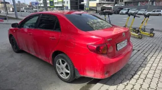 Toyota Corolla, 2007 года, 124 лс, 268074 км, АКПП, автомобиль на ходу, общее состояние удовлетворительное, салон тканевый со следами использования, осветительные приборы как внутри так снаружи в рабочем состоянии, имеются вмятины по кузову, автомобиль на литых дисках, пробег равен 268074 км…