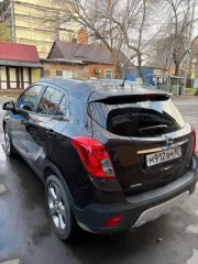 Opel Mokka, 2014 года, 140 лс, 221000 км, АКПП. Автомобиль находится в технически исправном состоянии. Согласно сведениям Госавтоинспекции, автомобиль участвовал в дорожно-транспортном происшествии. Дата и время происшествия: 24.05.2024 22:00. Описание повреждений: Крышка багажника, Задний бампер…