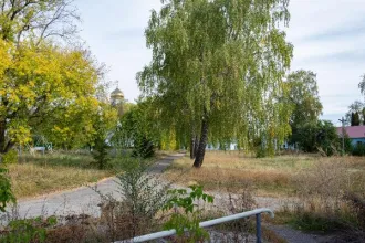 Земельный участок 34313 кв.м и нежилое здание школы-интерната 3145,6 кв.м, Липецкая область. Земельный участок площадью 34 313 кв. м, кадастровый номер 48:17:0000000:275 с расположенным на нем объектом недвижимого имущества - здания и сооружения школы-интерната, назначение: нежилое, площадь 3 145,6…