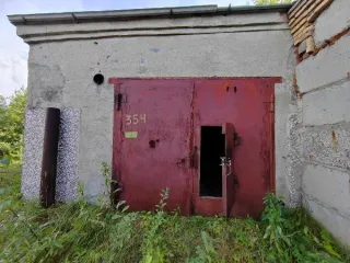 Гаражный бокс 58.7 кв. м. Адрес: Свердловская область, г. Краснотурьинск, специализированный потребительский гаражный кооператив №13, бокс № 354. Назначение: Нежилое. Площадь: 58,7 кв. м. Кадастровый номер: 66:50:0502003:611. Этаж № 1. Кадастровые номера иных объектов недвижимости, в пределах…