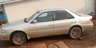 Жураева Ольга Ильинична Лот №2 Легковой автомобиль, марка: Toyota , модель: Carina, год изготовления: 2000 г.в., цвет: серый, VIN: отсутствует, ПТС: 25ОЕ099082, г/н: М505ЕХ25, кузов №: АТ2120076654, разрешенная максимальная масса: 1405 кг, масса без нагрузки: 1130 кг.
