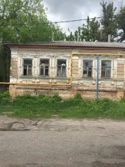 Нежилое здание, 110.7 кв.м, г. Старый Оскол. Объект культурного наследия - нежилое здание общей площадью 110,7 кв.м. кадастровый номер 31:06:0101001:10697, расположенное по адресу: г. Старый Оскол, ул. Урицкого, д. 4. Количество подземных этажей: 0. Вид ограничений и обременений: Охранные…