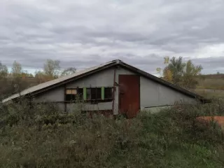 Право аренды земельного участка с кадастровым номером 64:19:080104:18 площадью 160 271 кв. м, расположенного по адресу: Саратовская область, Лысогорский район, в 1 км 375 м севернее села Чадаевка.