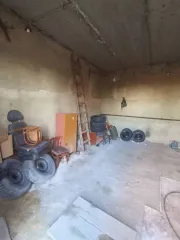 Здания общей площадью 329,4 кв.м в Ульяновской области. Включает здание производственных и складских помещений площадью 319,2 кв.м и здание проходной площадью 10,2 кв.м. Кадастровые номера: 73:03:050106:501 и 73:03:050106:502. Адрес: Ульяновская область, Вешкаймский район, рабочий поселок Вешкайма…