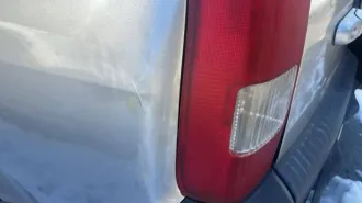 Honda CR-V 2004 года, 158 лс, полный привод, АКПП. Транспортное средство ХОНДА ЦРВ, 2004 года выпуска, кузов JHLRD78894C046531, государственный регистрационный номер С190КЕ54 ТС б/у, возможно наличие скрытых дефектов. Документы на транспортное средство отсутствуют.