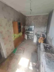 Квартира 19,8 кв.м и земельный участок 447 кв.м, Алтайский край. Жилой дом, площадь 19.8 кв.м., назначение: Жилое, адрес (местонахождение): Россия, Алтайский край, Ключевский р-н, с. Ключи, пер. Рабочий, дом 10, квартира 2, кадастровый (условный) номер: 22:18:120222:4260, находится в совместной…
